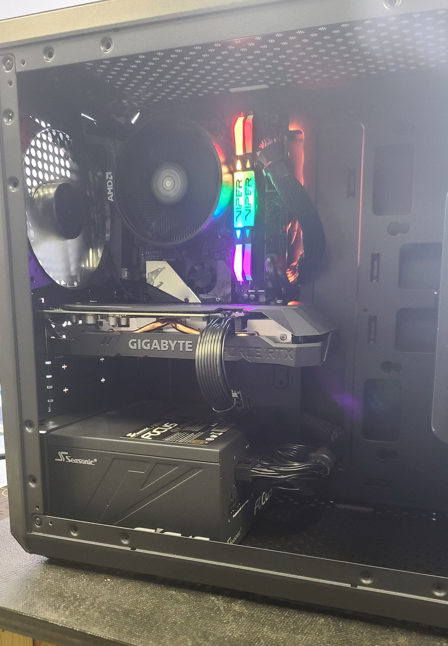 Ordinateur custom ryzen 3 3200g, 16gb, 1tb nvme, rtx 2060 oc 6gb