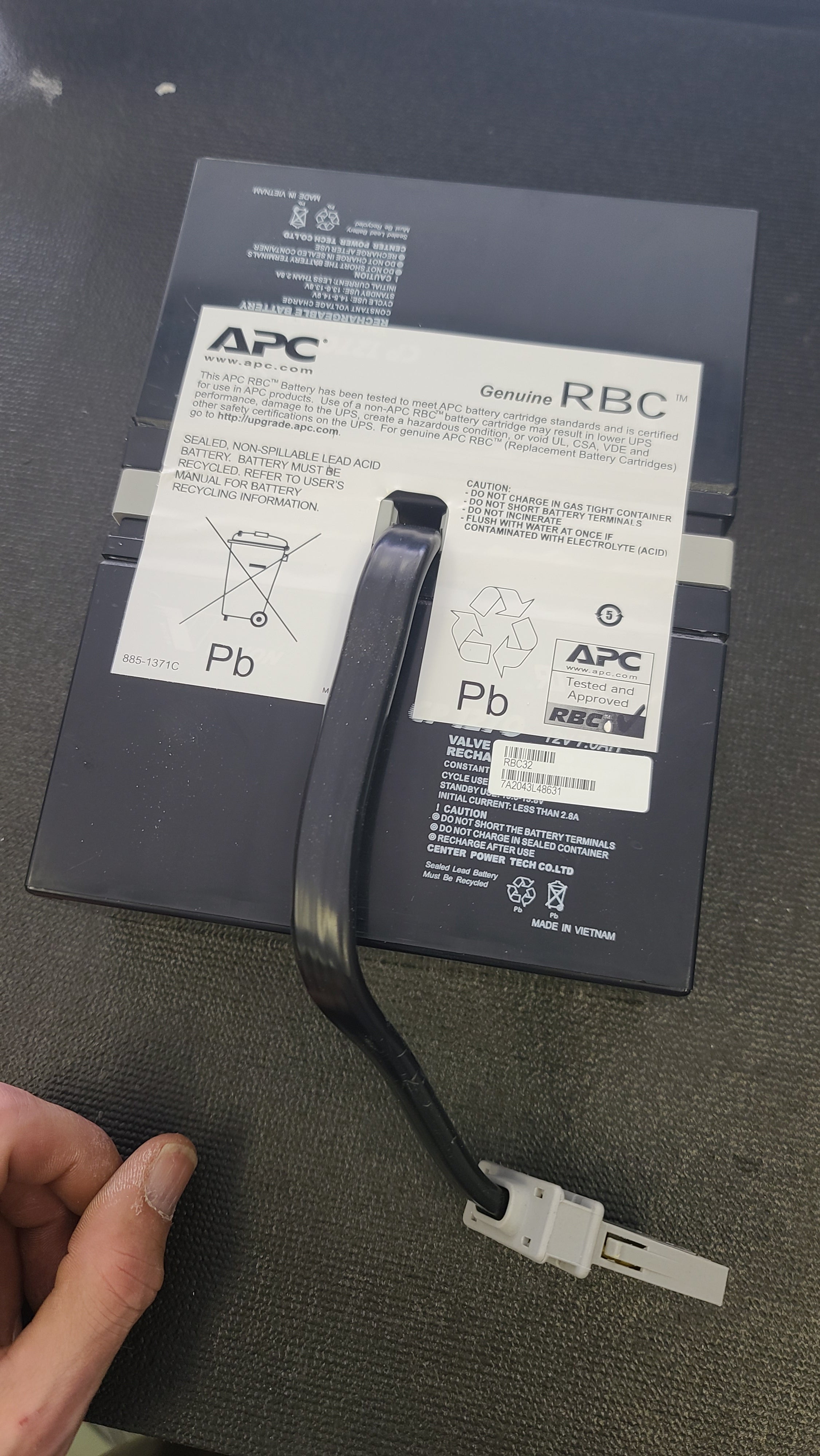 APC RBC32 Replacement Battery Cartridge #32 – La Shop techno